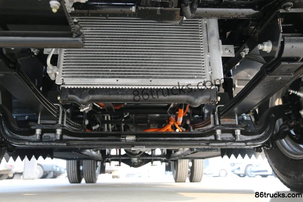 Yuejin Chaoyue EC300 4,5T 4,17 m fourgon électrique monoplace 106,95 kWh 4X2(6 roues) Châssis (2) | 86Trucks
