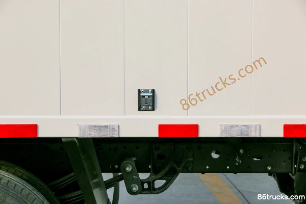 Yuejin Chaoyue EC300 4,5T 4,17 m fourgon électrique monoplace 106,95 kWh 4X2(6 roues) Carrosserie (2) | 86Trucks