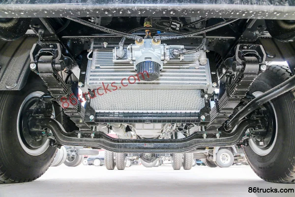 JAC Dewos V8 184 hp 4X2(6 wheels) 5.48m Sleeper Cab Stake Truck Chassis (1) | 86Trucks