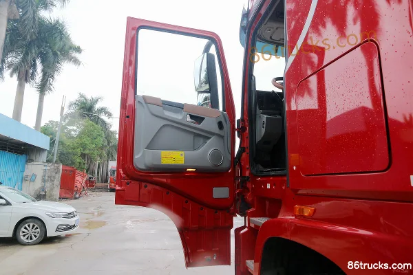 Dongfeng Commercial Vehicle Tianlong Flagship KX 465hp 8X4(12 wheels) 9.4m AMT Automatic Refrigerated Truck (China VI) Cab (1) | 86Trucks