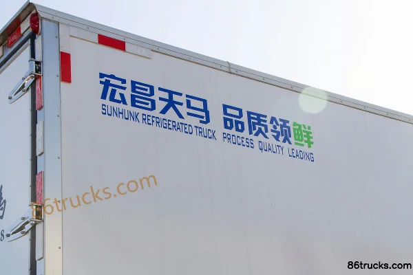 Sinotruk HOWO TX 220hp 4X2(6 wheels) 6.8m Refrigerated Truck (China VI) Body (3) | 86Trucks