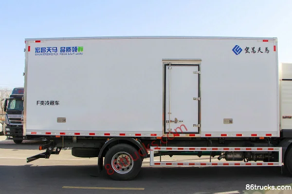 Sinotruk HOWO TX 220hp 4X2(6 wheels) 6.8m Refrigerated Truck (China VI) Body (1) | 86Trucks