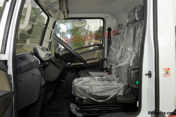 Dongfeng HV3E 4.5T 4.2m Single Row Pure Electric Panel Light Truck 81.14kWh 4X2(6 wheels) Interior (2) | 86Trucks