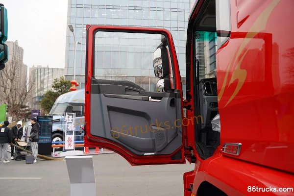 SHACMAN Commercial Vehicle Xuande Yi 3 Version Interurbaine 440 ch 6X4(10 roues) Tracteur routier (toit plat) (China VI) Cabine (1) | 86Truc