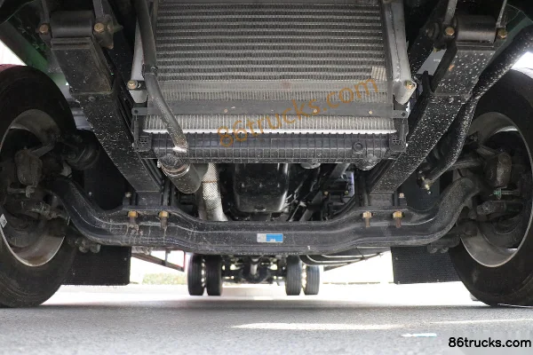 SHACMAN Commercial Vehicle Xuande Wing 6 Standard Load Edition 240hp 4X2(6 wheels) 6.75m Van Cargo Truck (China VI) Chassis (1) | 86Trucks