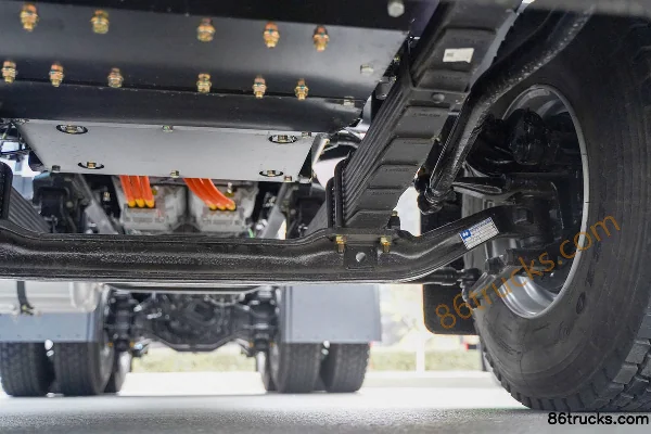SHACMAN Commercial Vehicle Xuande E3 Intercity Edition 6X4(10 wheels) Battery Swap Pure Electric Tractor Truck 281.92kWh Chassis (3) | 86Tru