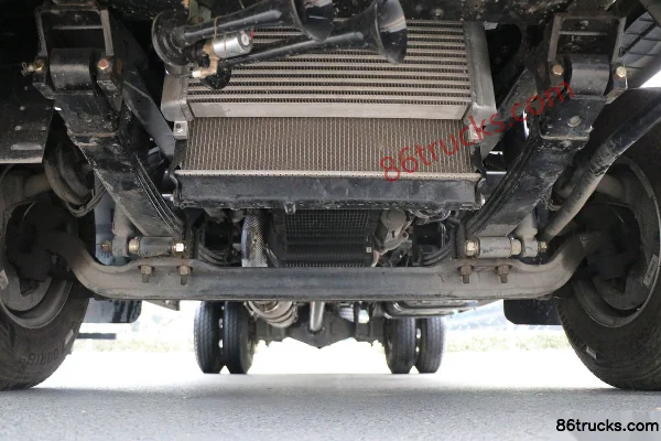 SHACMAN Commercial Vehicle Xiande Yi 9 version standard 148 ch 4X2(6 roues) camion léger fourgon de 4,15 m à cabine simple Châssis (1) | 86T