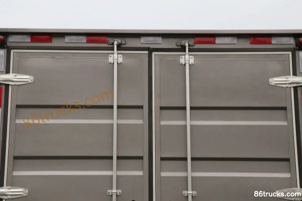 SHACMAN Commercial Vehicle Xiande Yi 9 version standard 148 ch 4X2(6 roues) camion léger fourgon de 4,15 m à cabine simple Carrosserie (3)