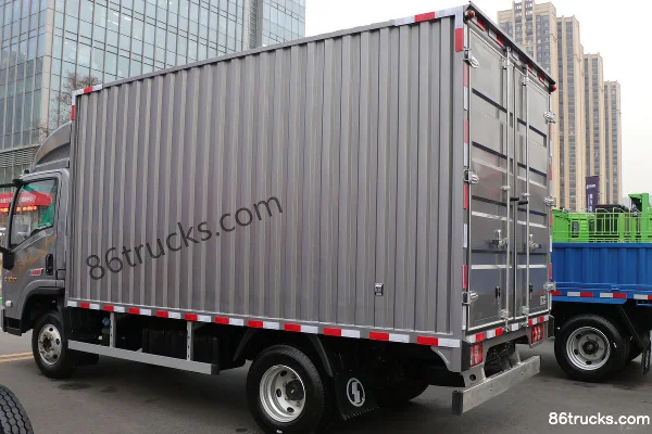 SHACMAN Commercial Vehicle Xiande Yi 9 version standard 148 ch 4X2(6 roues) camion léger fourgon de 4,15 m à cabine simple Carrosserie (1)