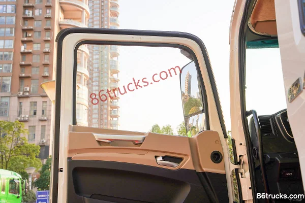 JAC Gallop A5X 240hp 4X2(6 wheels) hybrid cargo truck Interior (3) | 86Trucks