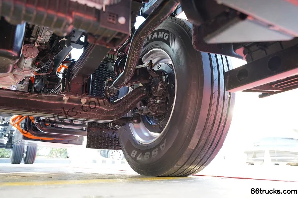 JAC Gallop A5X 240hp 4X2(6 wheels) hybrid cargo truck Chassis (3) | 86Trucks