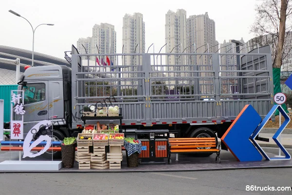 SHACMAN Commercial Vehicle Xuande Yi6 Standard Load Edition 260hp 4X2(6 wheels) 6.75m Stake Truck (China VI) Exterior (3) | 86Trucks