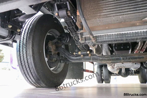 SHACMAN Commercial Vehicle Xuande Yi6 Standard Load Edition 260hp 4X2(6 wheels) 6.75m Stake Truck (China VI) Chassis (2) | 86Trucks