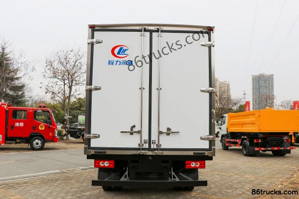 Foton Times Leading H2 115 hp 4X2(6 wheels) 4.08m Refrigerated Truck Body (2) | 86Trucks
