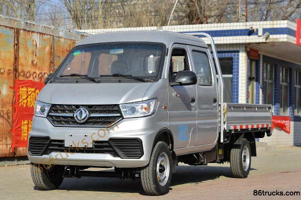 Dongfeng T3Q (formerly Xiaobawang W) 1.6L 123 hp 4X2(6 wheels) Gasoline 2.5m Double Row Flatbed Mini Truck Exterior (3) | 86Trucks