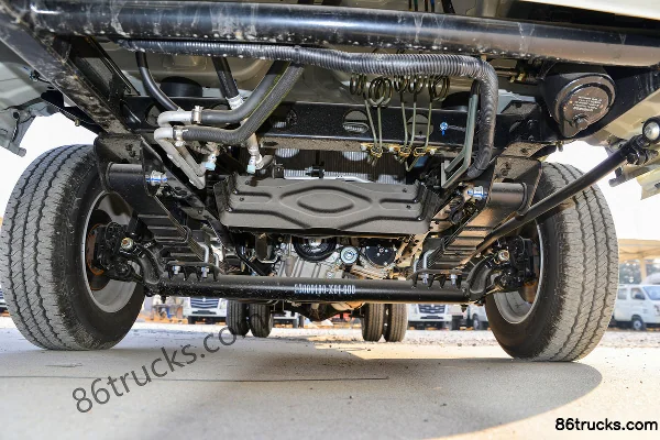 BAIC Ruixiang Boteng M3 1.6L 122 hp 4X2(6 wheels) Gasoline 2.7m Double Row Stake Micro Truck Chassis (1) | 86Trucks