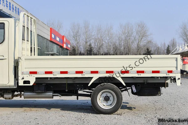 BAIC Ruixiang Boteng M3 1.6L 122 hp 4X2(6 wheels) Gasoline 2.7m Double Row Stake Micro Truck Body (2) | 86Trucks