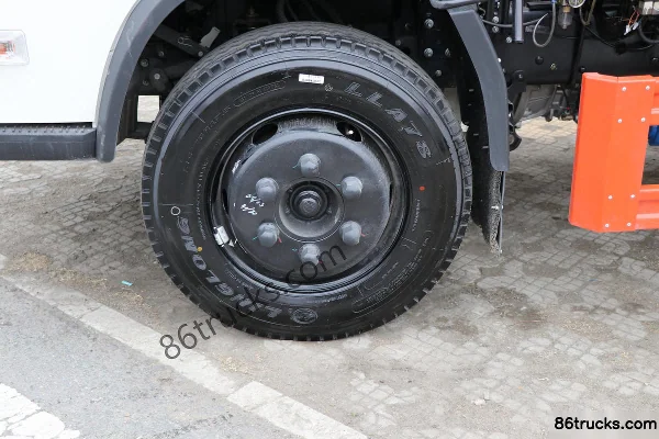 Foton King Kong S1 150 hp 4X2(6 wheels) Hook Lift Garbage Truck Chassis (3) | 86Trucks