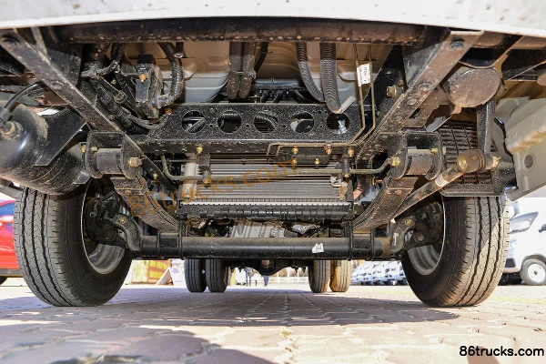 Dongfeng T5 1.5L 110hp 4X2(6 wheels) gasoline 3.1m single-row box mini truck (Mengwo 5-speed) Chassis (1) | 86Trucks