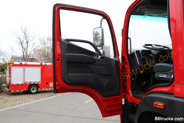 Foton Dajin'gang ES7 220 ch 4X2(6 roues) Camion grue (China VI) (marque Banjun Changxing) Cabine (1) | 86Trucks