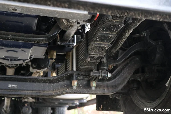 Foton Dajin'gang ES7 220 ch 4X2(6 roues) Camion grue (China VI) (marque Banjun Changxing) Châssis (2) | 86Trucks