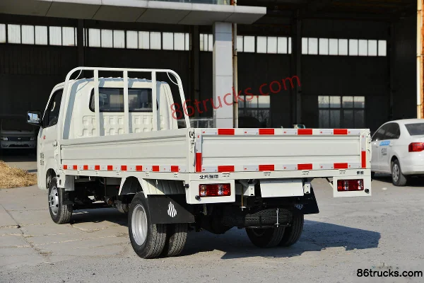 BAIC Ruixiang Boteng M3 Comfort 123hp 4X2(6 wheels) 3.71m single-row stake truck Body (2) | 86Trucks