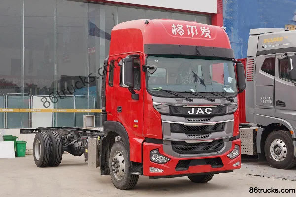 JAC Gallop A5XIII 7.8L Diesel 320hp 4X2(6 wheels) FAW Jiefang 8-Speed 6.8m Cargo Truck Exterior