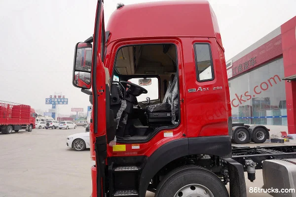 JAC Gallop A5XIII 7.8L Diesel 320hp 4X2(6 wheels) FAW Jiefang 8-Speed 6.8m Cargo Truck Cab (1) | 86Trucks
