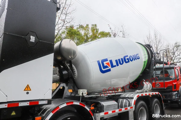 Dongfeng Liuqi Chenglong H5 8X4(12 wheels) Electric Concrete Mixer Truck 281.91kWh Body (1) | 86Trucks
