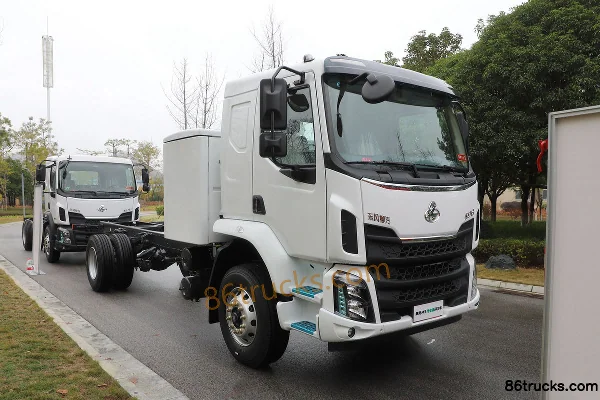 Dongfeng Dongfeng New Chenglong M3 Medium Truck Electric Garbage Truck