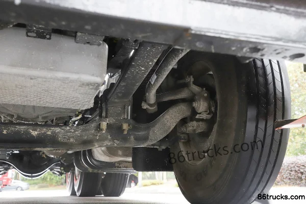 Dongfeng Liuqi Chenglong H5V 460 hp 6X4(10 wheels) AMT Automatic Tractor Truck (China VI) Chassis (3) | 86Trucks