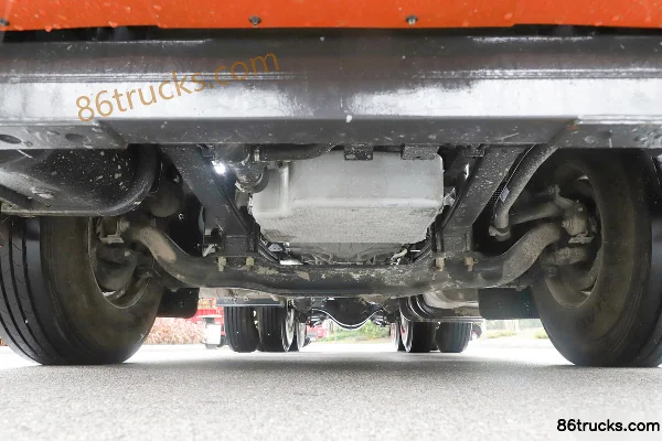 Dongfeng Liuqi Chenglong H5V 460 hp 6X4(10 wheels) AMT Automatic Tractor Truck (China VI) Chassis (1) | 86Trucks