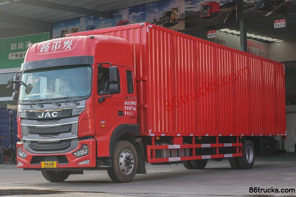 JAC Gallop A5L Heavy Truck 220hp 4X2(6 wheels) 9.61m Van Cargo Truck Exterior (3) | 86Trucks