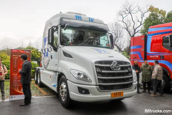 Dongfeng Dongfeng Chenglong T7 Heavy Truck Tractor Trucks