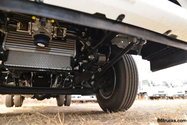 JMC Kaiyun+ Medium Body 129 hp 4X2(6 wheels) 4.2m Single Row Van Light Truck (China VI) Chassis (3) | 86Trucks