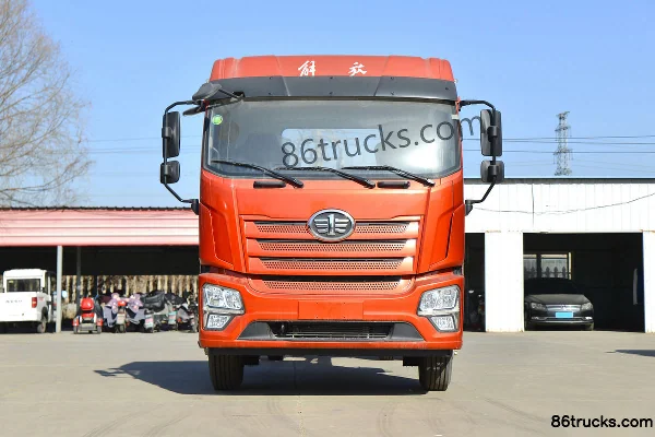 FAW Jiefang Qingdao JK6 camion moyen 220 ch 4X2(6 roues) 6,8 m camion porteur plateau (rapport 4,333) Extérieur (2) | 86Trucks