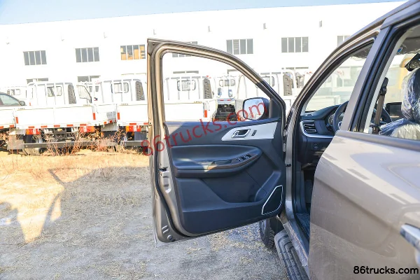 JMC Yuhu 7 2022 Shuxiang 2.0T Diesel 141hp 2WD Automatic Standard Wheelbase Double Row Pickup Chassis (1) | 86Trucks
