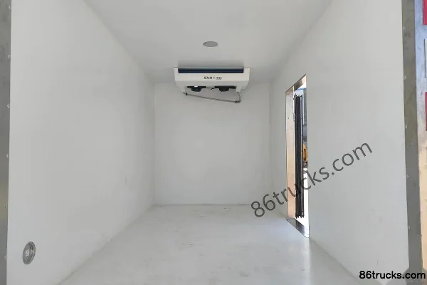 Foton Xiangling V1 116 ch 4X2(6 roues) Camion frigorifique 3,05 m (marque Shuntai) Châssis (1) | 86Trucks