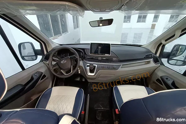 SAIC MAXUS V90 VAN 2.0T 150hp 3-Seat Short Wheelbase Automatic Motorhome (China VI) Cab (1) | 86Trucks