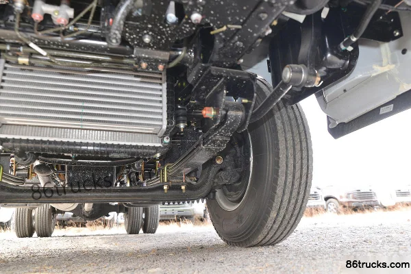 JMC Shunda Narrow Body 122hp 4X2(6 wheels) 4.22m Single-row Flatbed Light Truck (China VI) Chassis (3) | 86Trucks