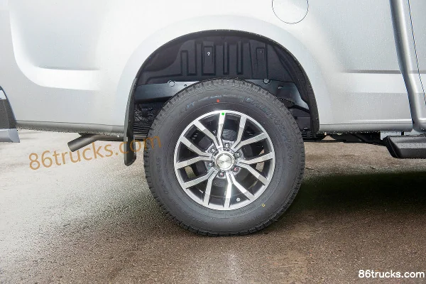 Qingling Isuzu Daka TAGA H Luxe 3.0T diesel 150 ch 4x4(6 roues) automatique double cabine benne longue Châssis (3) | 86Trucks