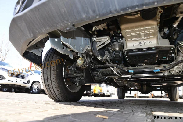 JMC Teshun 2019 116 ch 6 places empattement long 2,8T diesel toit haut version logistique commerciale (China VI) Châssis (2) | 86Trucks