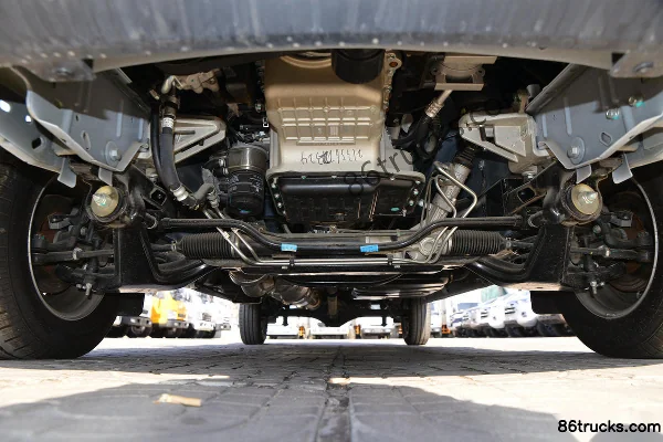 JMC Teshun 2019 116 ch 6 places empattement long 2,8T diesel toit haut version logistique commerciale (China VI) Châssis (1) | 86Trucks