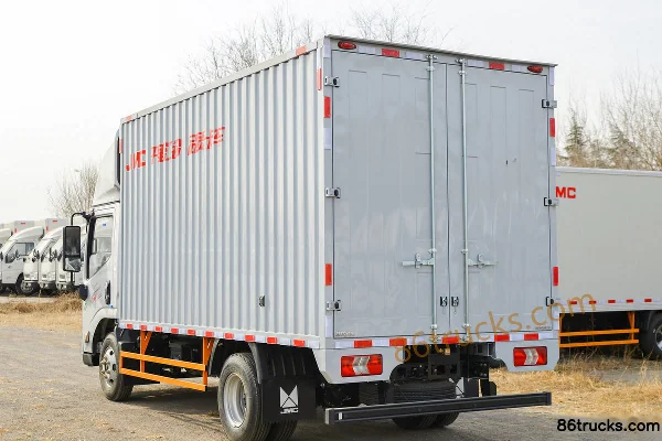 JMC Kaiyun+ Wide Body 146 hp 4X2(6 wheels) 4.2m single-row van light truck (China VI) (6-speed) (3) | 86Trucks