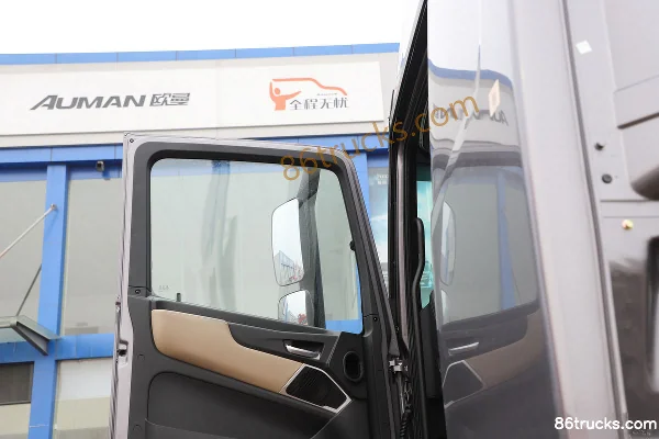Foton AumanEST 6-series heavy truck 270 hp 6X2(8 wheels) 9.53m livestock carrier (440 rear axle) Cab (2) | 86Trucks