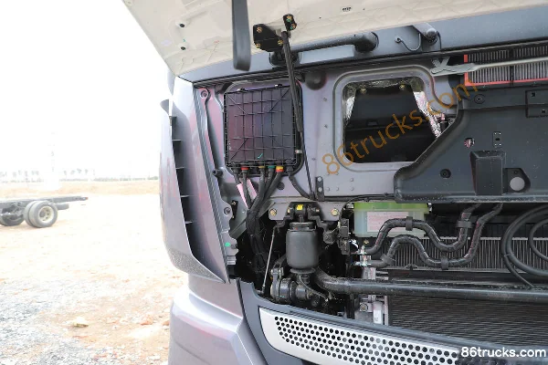 Foton AumanEST 6-series heavy truck 270 hp 6X2(8 wheels) 9.53m livestock carrier (440 rear axle) Chassis (3) | 86Trucks
