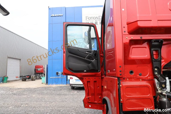 Foton Auman Galaxy Crossing Edition 490hp 8X4(12 wheels) 9.53m AMT automatic flatbed cargo truck (China VI) Cab (1) | 86Trucks