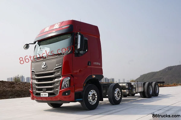 Dongfeng Liuqi Chenglong H7 Heavy Truck 400 hp 8X4(12 wheels) 9.47m Flatbed Cargo Truck Exterior (3) | 86Trucks