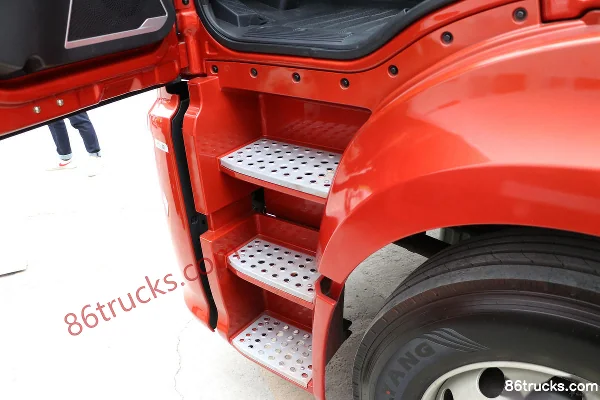 FAW Jiefang J6G 280 ch 4X2(6 roues) 6,8 m camion frigorifique (China VI) Cabine (1) | 86Trucks