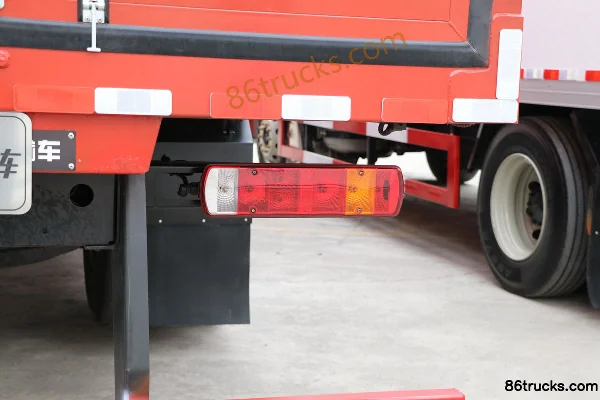 FAW Jiefang J6G Linghang Edition 260hp 6X2(8 wheels) 9.7m Box Cargo Truck (China VI) Body (3) | 86Trucks